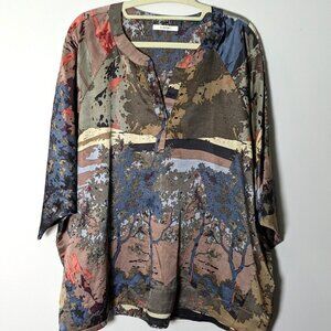 D. Sport Women's Abstract Painterly Landscape Tunic Top. Size Large
